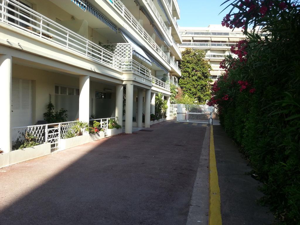Le Palais Du Tropique Apartment Juan-les-Pins Luaran gambar