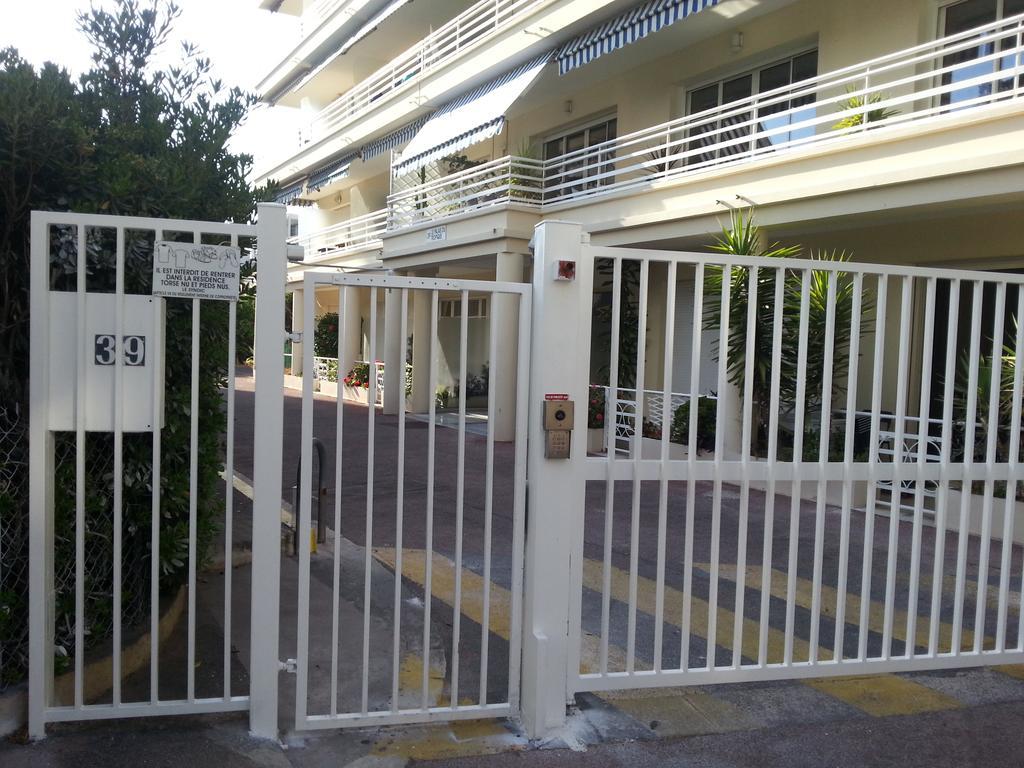 Le Palais Du Tropique Apartment Juan-les-Pins Luaran gambar